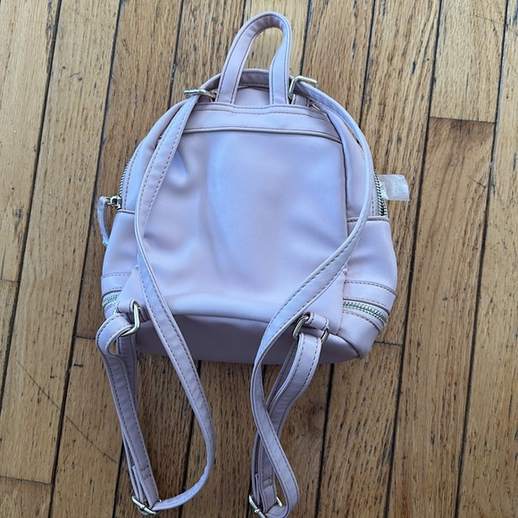 Guess Backpack - Picture 2 of 5